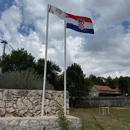 Grabovac Vila