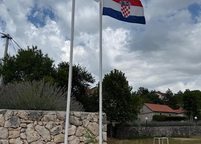 Grabovac Villa